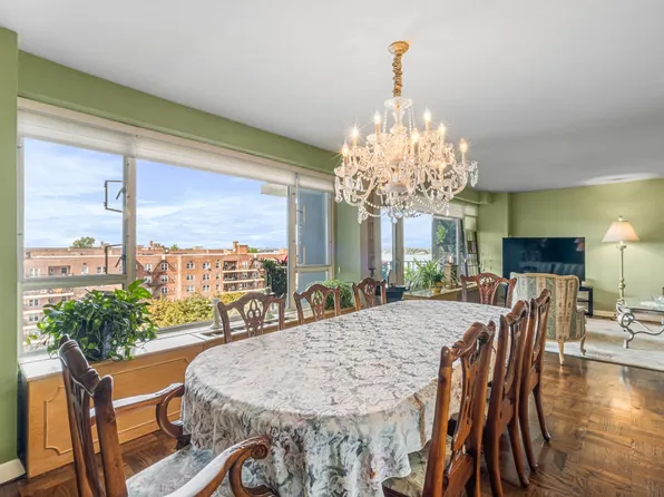 166-25 Powell Cove Boulevard image 15 of 35