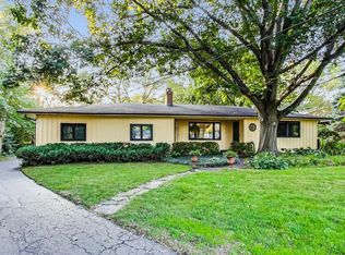 3N582 Bittersweet Rd, St Charles, IL 60175