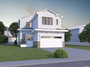 117 Newcomb Rd, Tenafly, NJ 07670