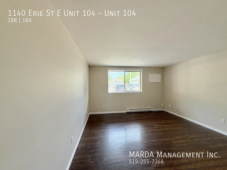 Spacious 1 Bed/1 Bath Main Floor Unit On Erie + Hydro!! — Photo 3