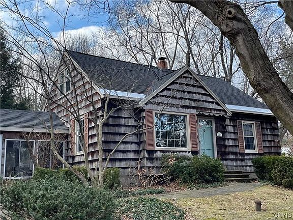 2nd image of 211 Homewood Dr