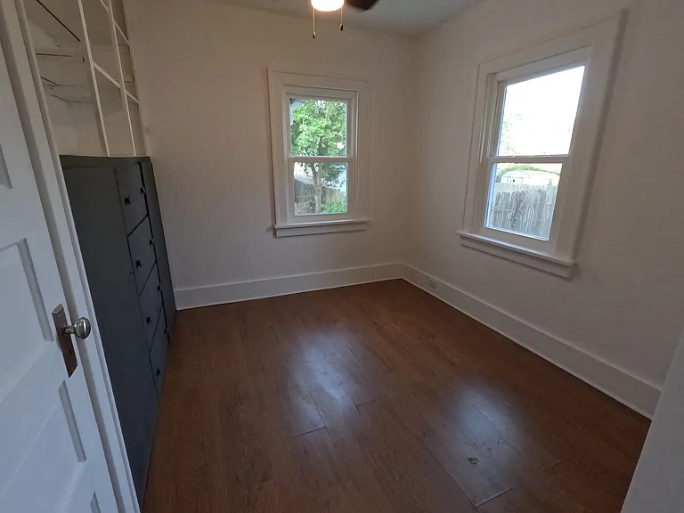 738 S 28th St — Photo 10