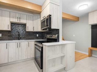 5520 W 1st Ave SE #5, Calgary, AB T2A5Z7