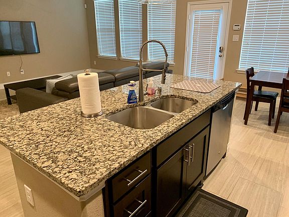 5th image of 16910 Canosa Dr