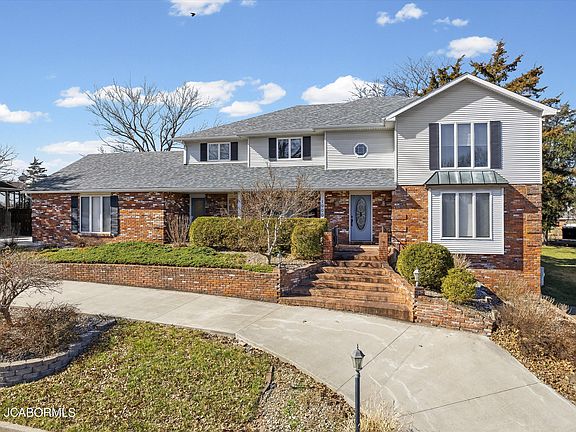 2nd image of 1000 Jason Rd