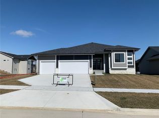 1217 NW 3rd St, Grimes, IA 50111