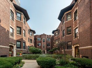 533 W Addison St APT 3N, Chicago, IL 60613
