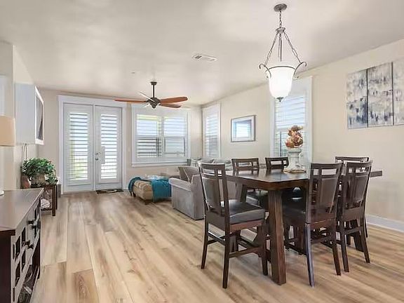 4th image of 27010 Estuary Dr Unit 201