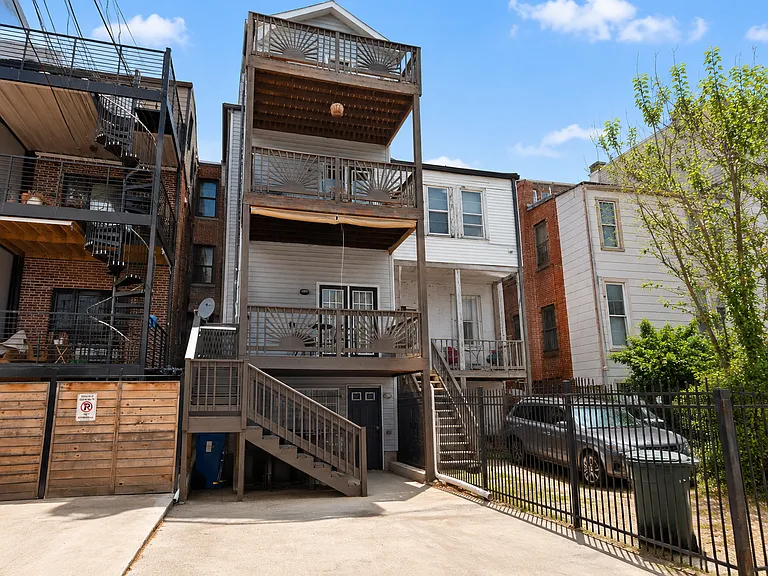 1126 Columbia Rd NW #1 — Photo 17