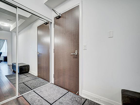 5th image of 75 N Park Rd #512