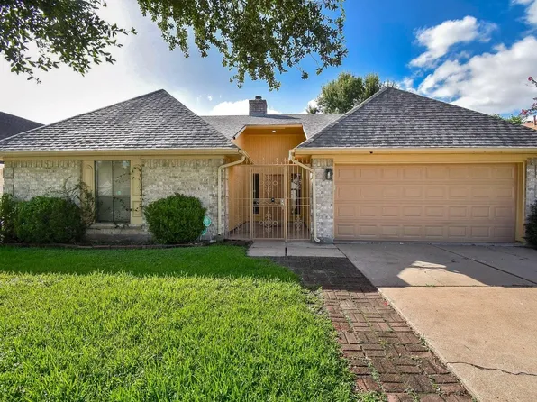 14418 Royal Hill Dr, Houston, TX 77083