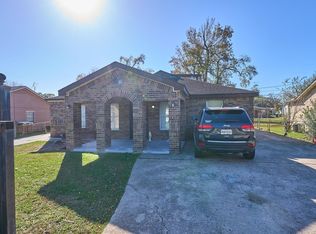 9010 Linda Vista Rd, Houston, TX 77078