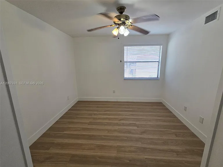 20145 NE 3rd Ct #12 — Photo 7