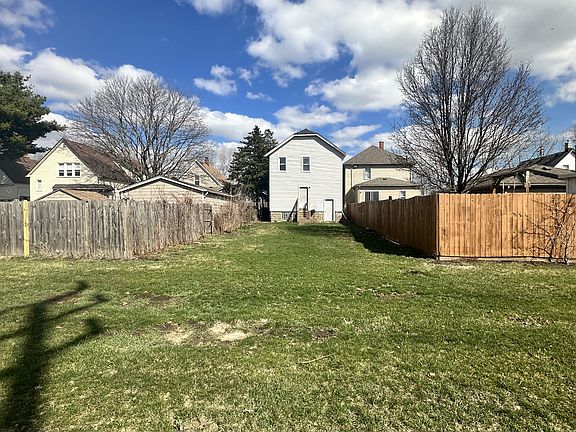 5th image of 3136 9th St #1