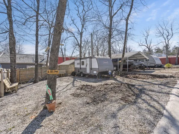 117 Poison Ivy Lane, Hollister, MO 65672