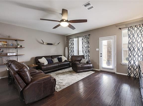 5th image of 1405 Bovina Dr