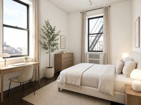 12 5th Ave, New York, NY
