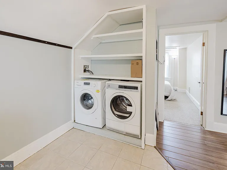 34 E Burke Ave — Photo 7