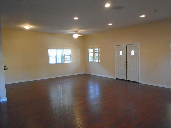 4th image of 127 W H St Unit E