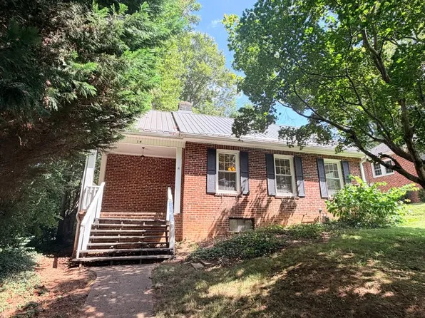 14 Enka Pine St, Candler, NC 28715