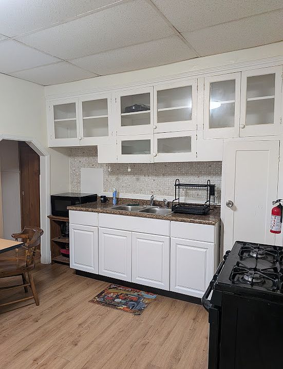 1st image of 1945 E 123rd St APT 1