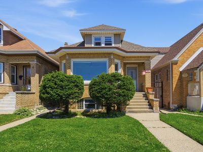 2937 N Nagle Ave, Chicago, IL, 60634