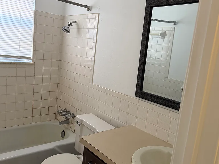 2215 Donna Dr #2 — Photo 11