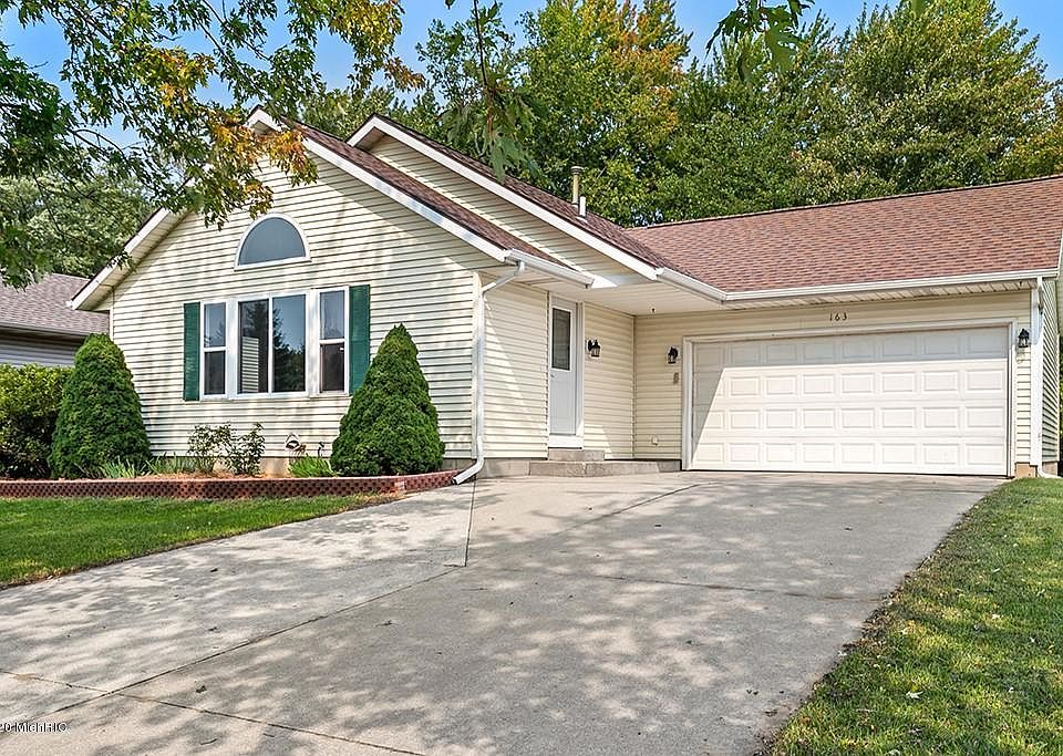 1st image of 163 Great Northern Ln