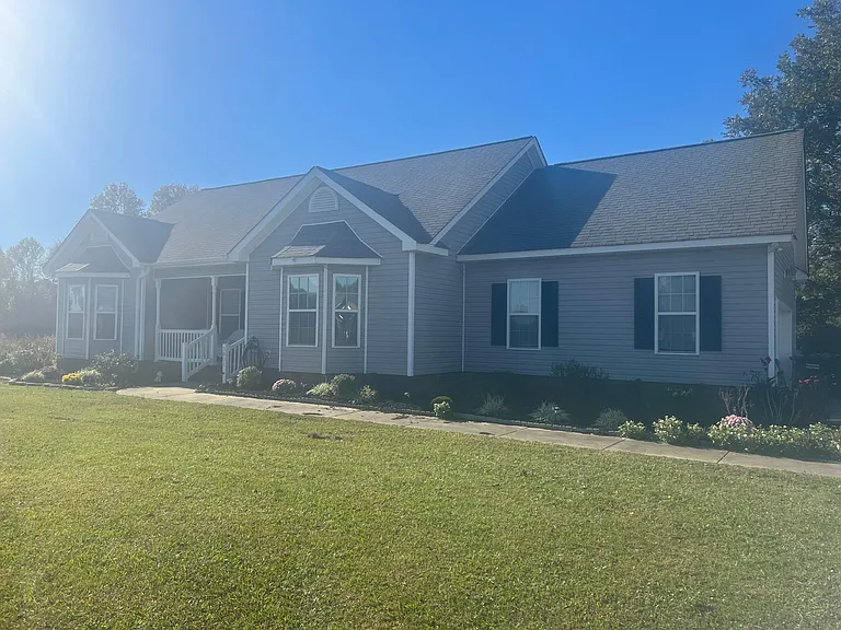 3801 N Hills Dr — Photo 3
