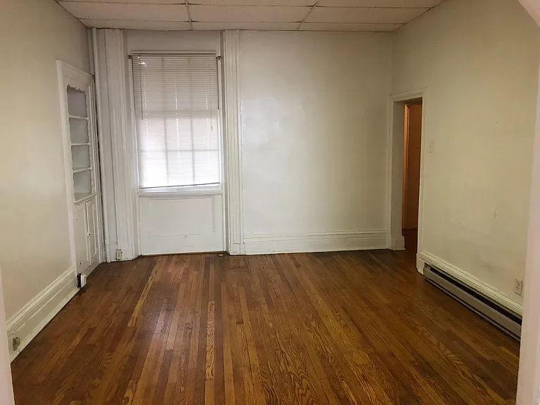 42 S West St #1 — Photo 5