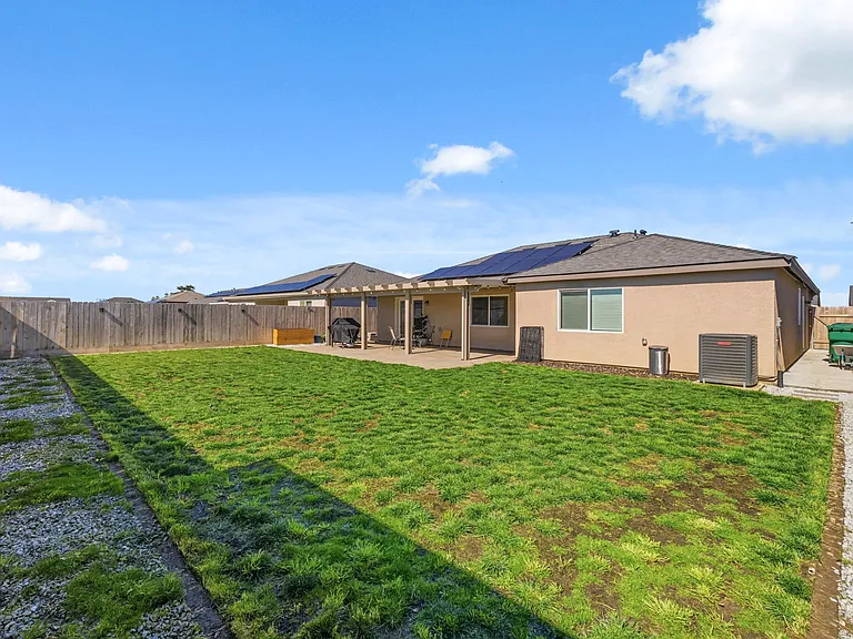 2131 W Ambassador Way — Photo 28