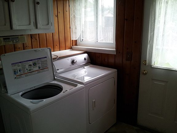 3rd image of 9760 N Stark Dr