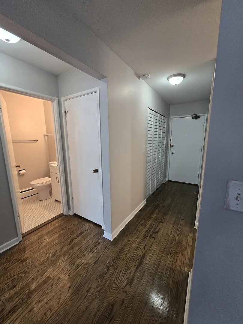 1 bed, 850 sqft, $1,700 — Photo 3