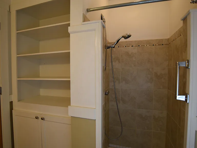 8412 Yvonne Way — Photo 16