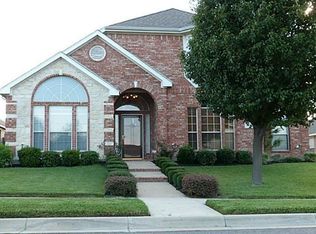 8210 Ithaca Dr, Arlington, TX 76002