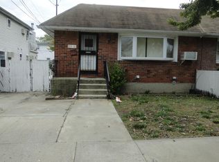 25316 147th Rd #1, Rosedale, NY 11422