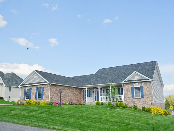 5th image of 208 Meadow Ponds Ln