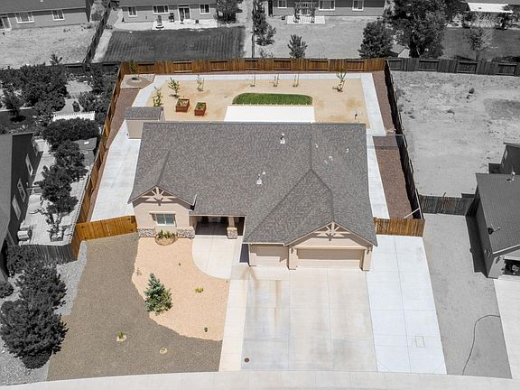 4th image of 14 Majestic Oak Dr