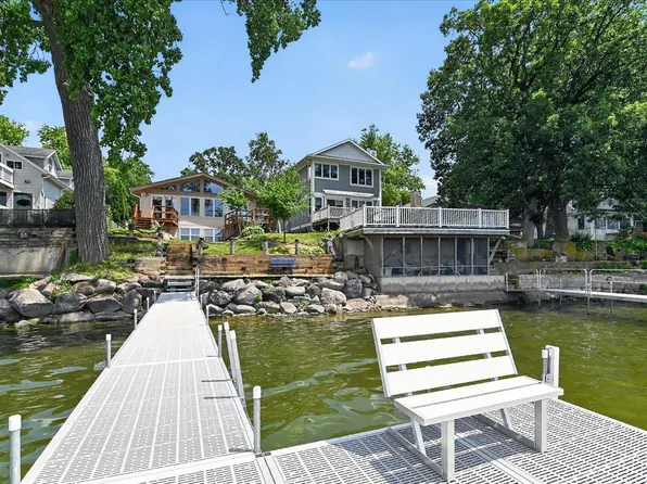 5308 Card Ave, Mc Farland, WI 53558