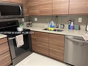 4th image of 290 174th St APT 2404