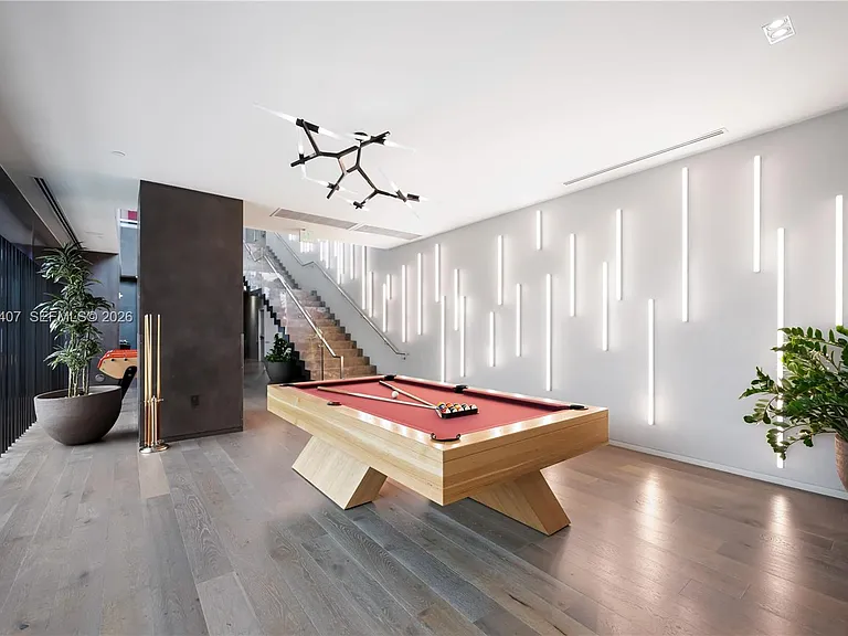 650 NE 32nd St #1501 — Photo 27