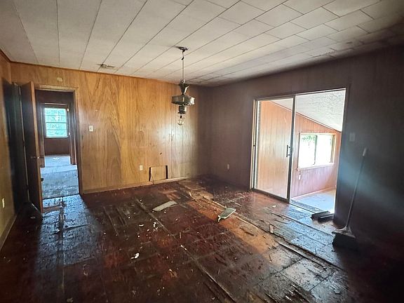 5th image of 110 Morningstar Dr