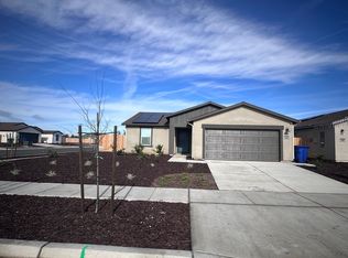 2268 Samuel St, Hanford, CA 93230