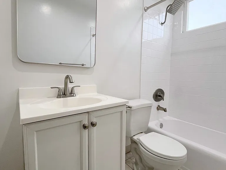 14715 Magnolia Blvd #7 — Photo 24