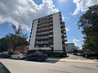 2180 Center Ave, Fort Lee, NJ 07024
