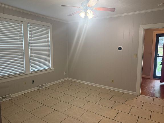 4th image of 801 Lawsonville Ave