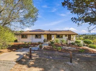 590 Elm Tree Ln, Fallbrook, CA 92028