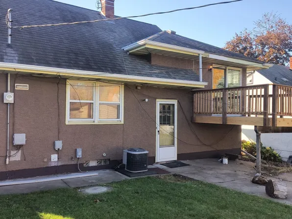 1631 Conway St, Saint Paul, MN 55106