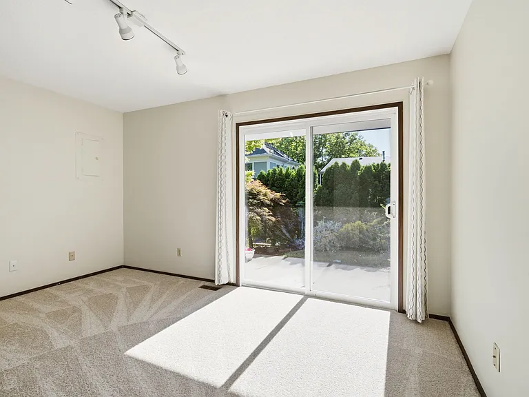 336 SE 50th Ave #1 — Photo 20