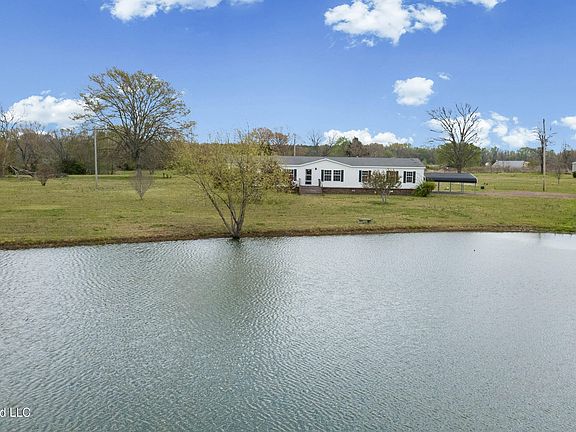 4th image of 75 Katie Rd